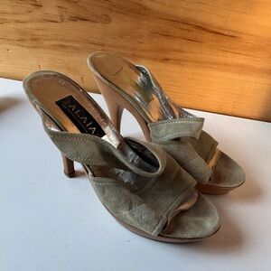 Vintage Women's Tan Suede Wood Heels 8